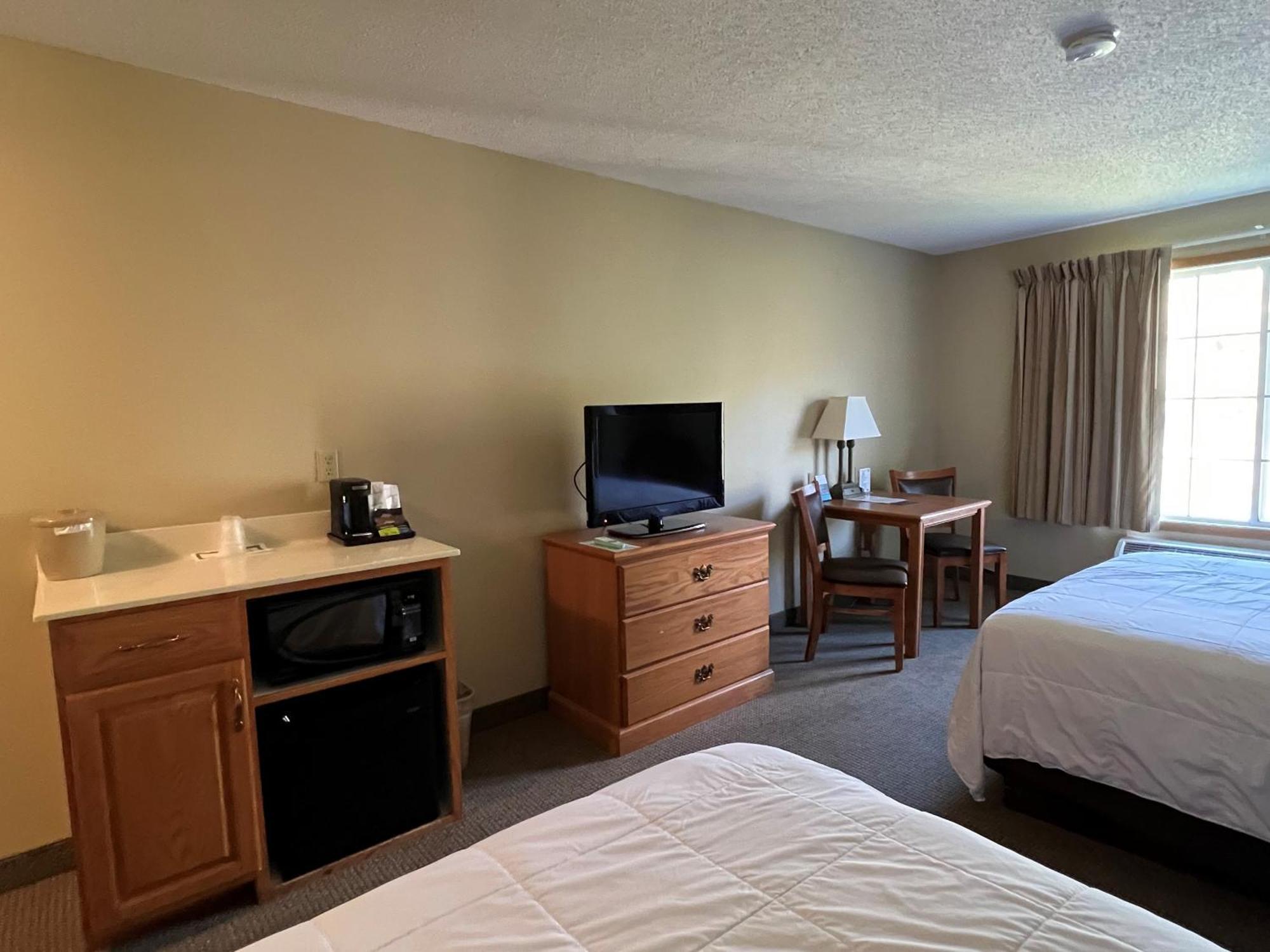 Country Inn Walker エクステリア 写真