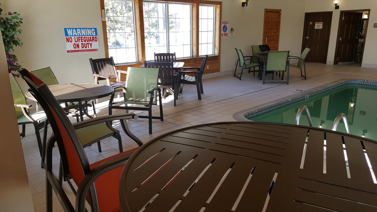 Country Inn Walker エクステリア 写真