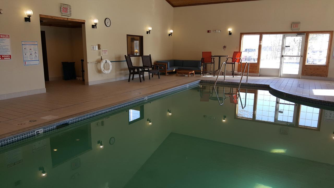 Country Inn Walker エクステリア 写真
