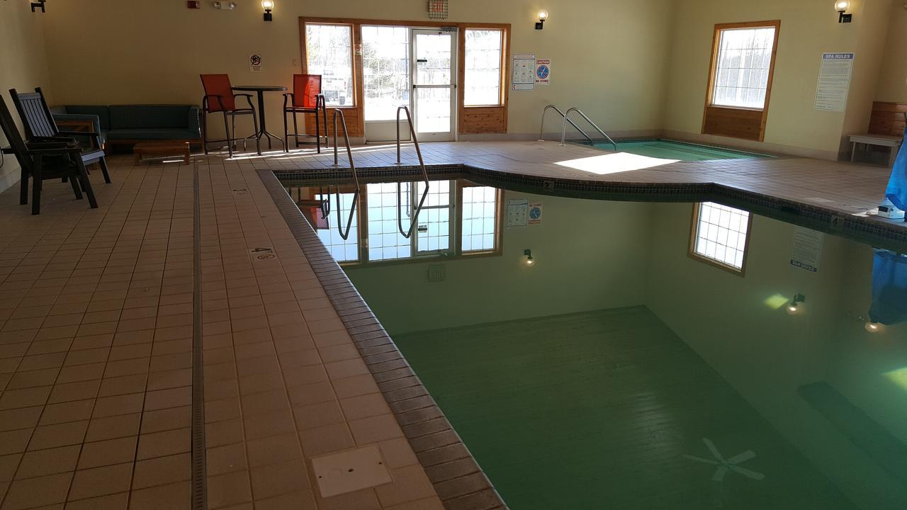 Country Inn Walker エクステリア 写真
